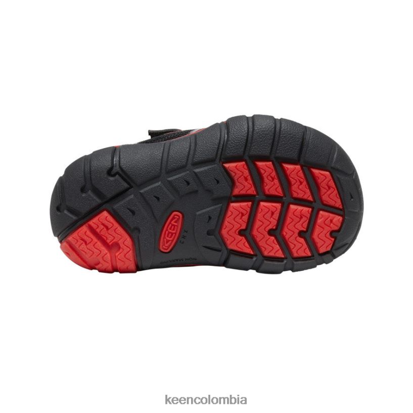niños pequeños zapatillas chandler 2 cnx alfombra negra/roja KEEN calzado 88N808885